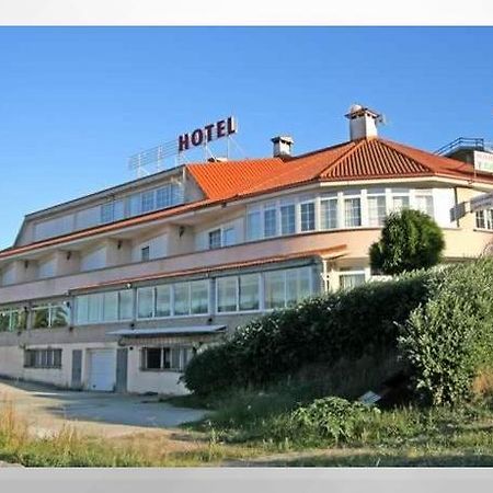 Aparthotel Corcubion Playa De Quenxe Exterior foto
