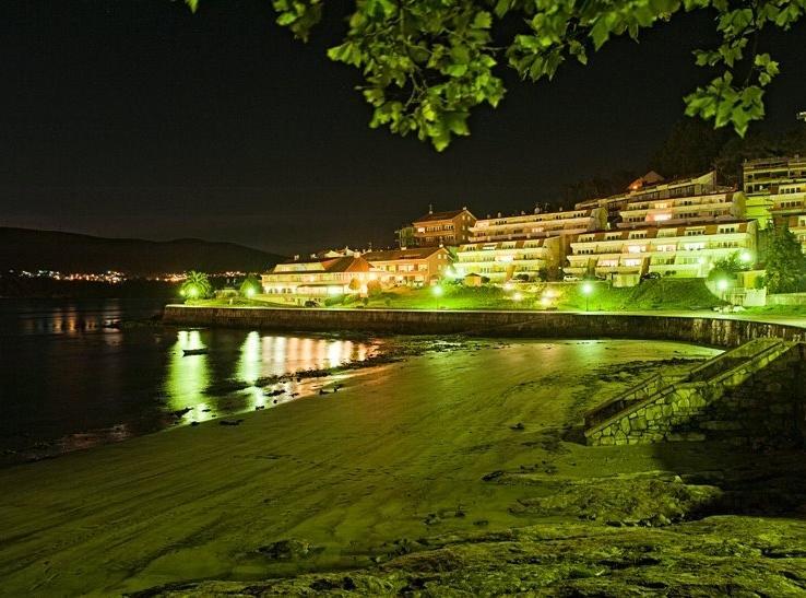 Aparthotel Corcubion Playa De Quenxe Exterior foto