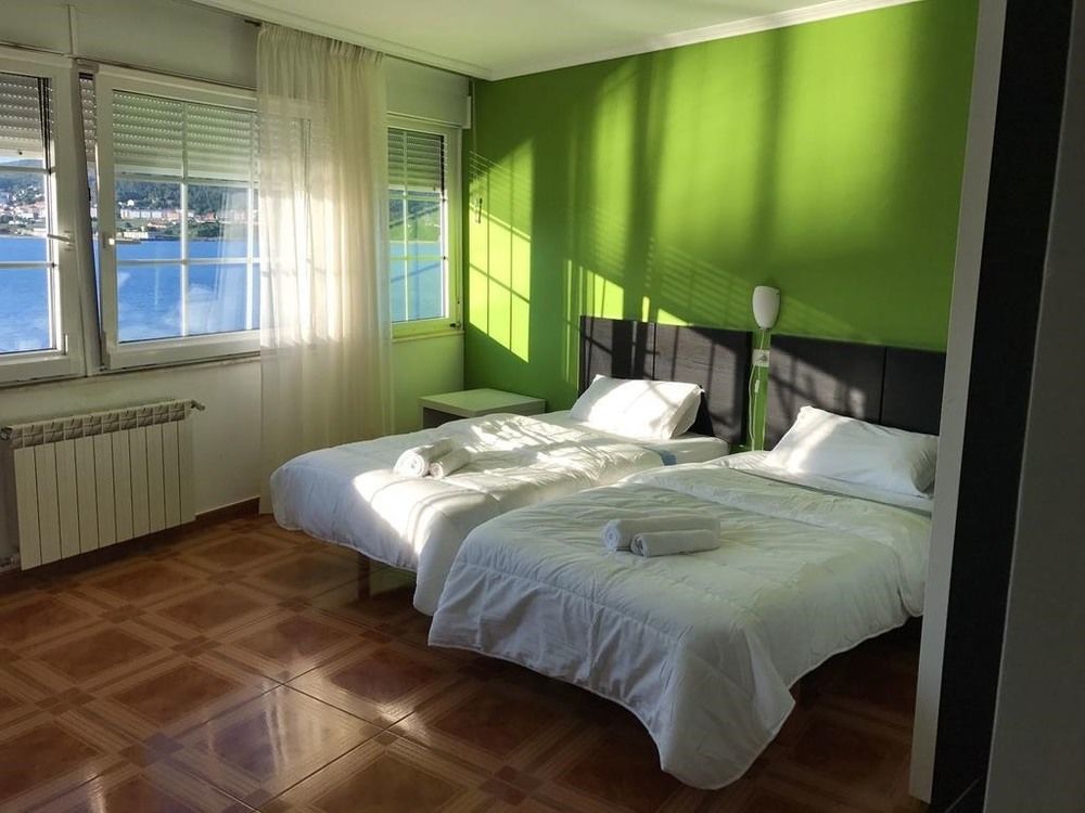 Aparthotel Corcubion Playa De Quenxe Exterior foto
